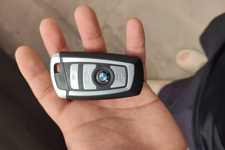 Used BMW 7 Series 2014 730Li Premium Edition Vehicle Key