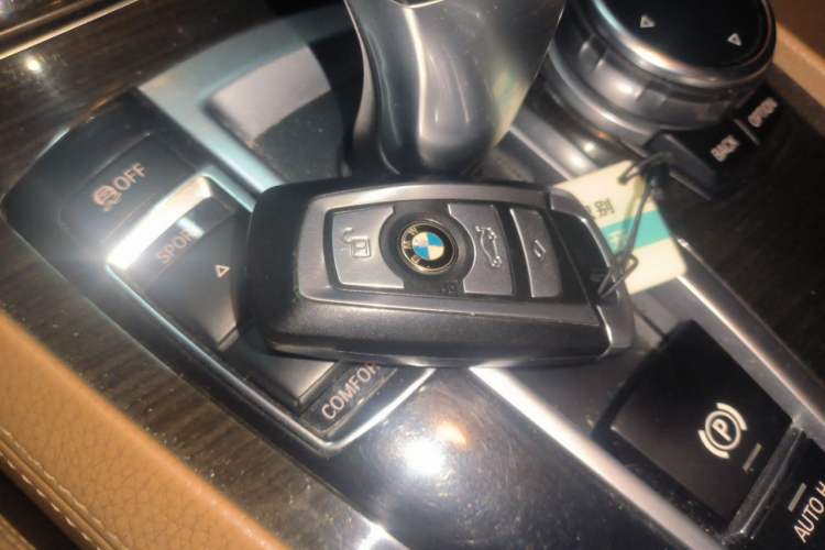 Used BMW 7 Series 2014 730Li Premium Edition Vehicle Key