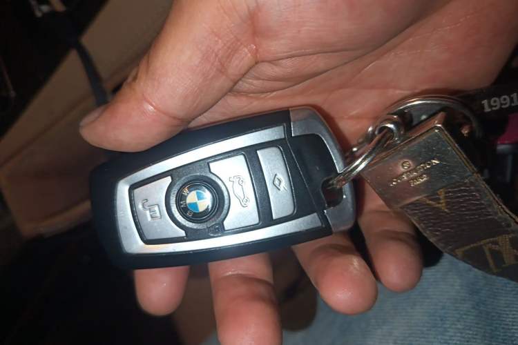 Used BMW 7 Series 2014 730Li Premium Edition Vehicle Key