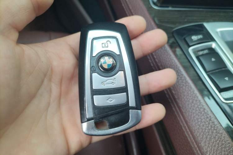 Used BMW 7 Series 2014 730Li Premium Edition Vehicle Key
