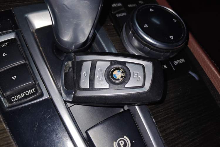 Used BMW 7 Series 2014 730Li Premium Edition Vehicle Key