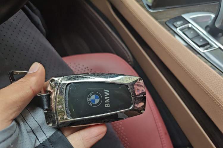 Used BMW 7 Series 2014 730Li Premium Edition Vehicle Key