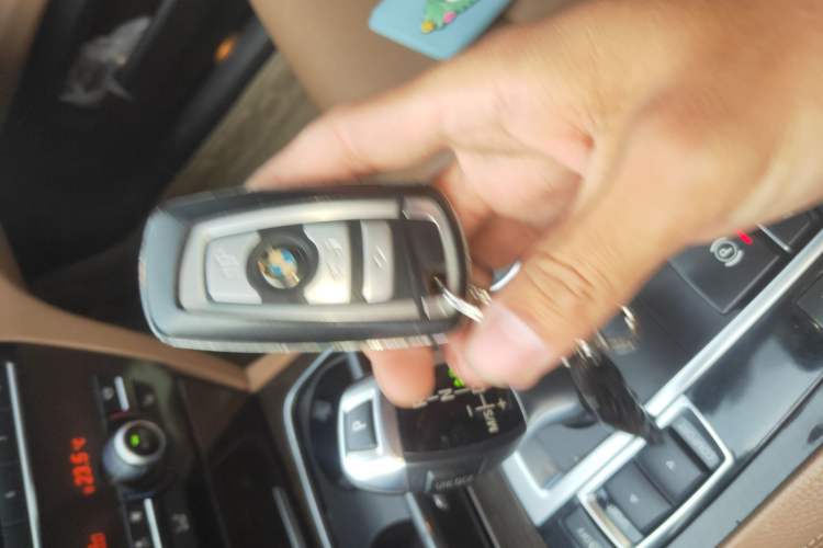 Used BMW 7 Series 2014 730Li Premium Edition Vehicle Key