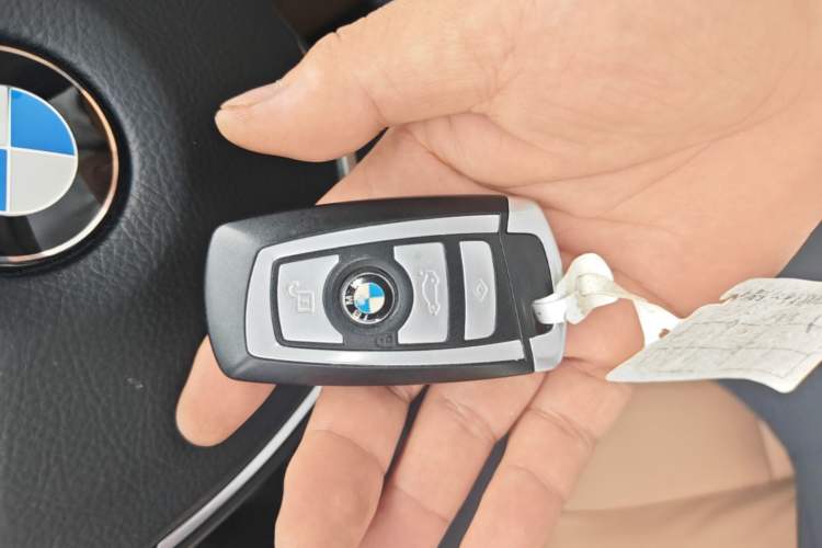 Used BMW 7 Series 2014 730Li Premium Edition Vehicle Key