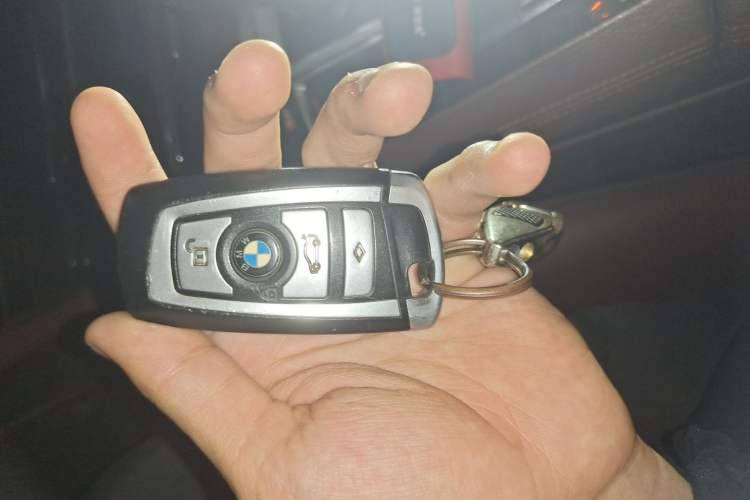 Used BMW 7 Series 2014 730Li Premium Edition Vehicle Key