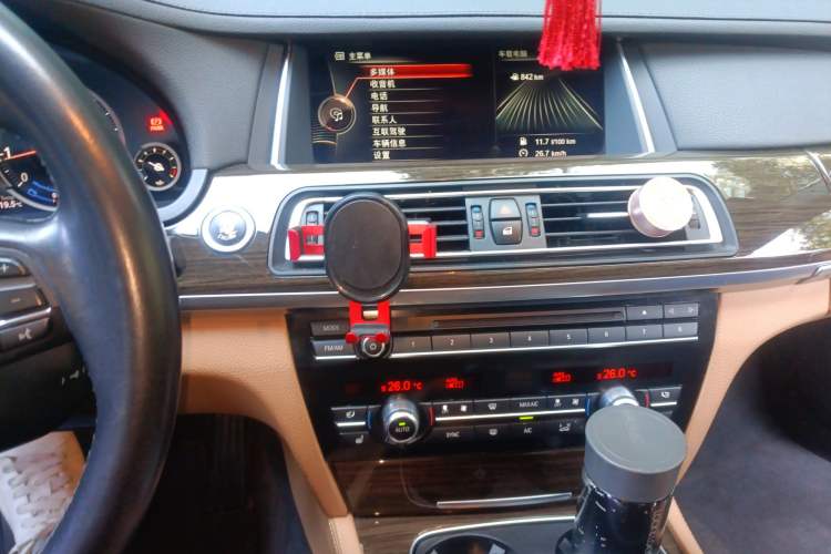 Used BMW 7 Series 2014 730Li Premium Edition Audio And AC Panel