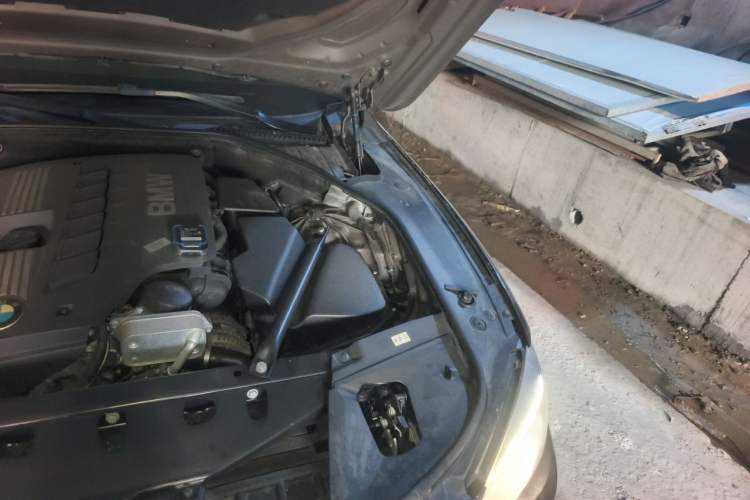 Used BMW 7 Series 2014 730Li Premium Edition Engine Bay Left