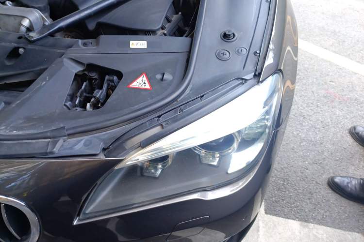 Used BMW 7 Series 2014 730Li Premium Edition Engine Bay Left