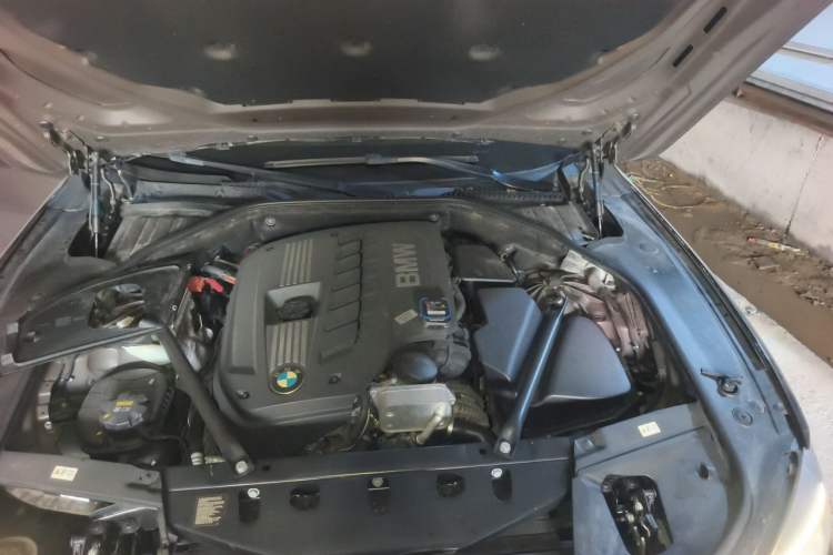 Used BMW 7 Series 2014 730Li Premium Edition Engine Bay