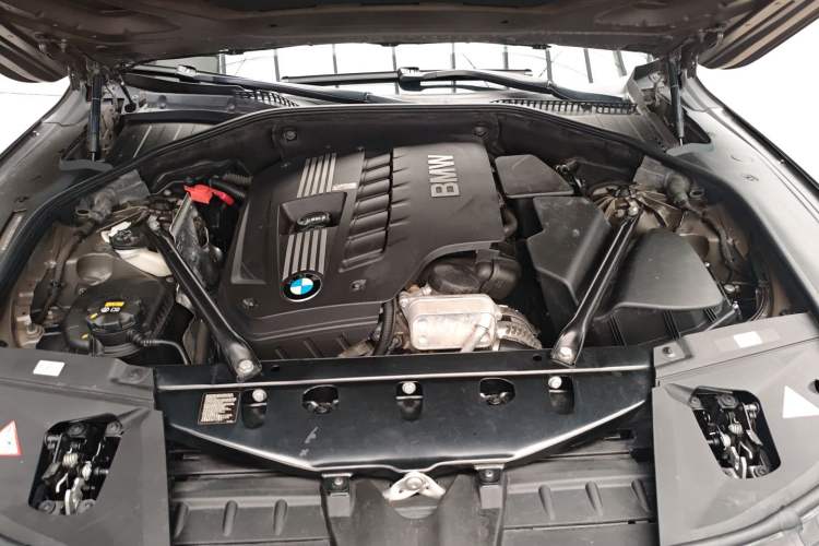 Used BMW 7 Series 2014 730Li Premium Edition Engine Bay