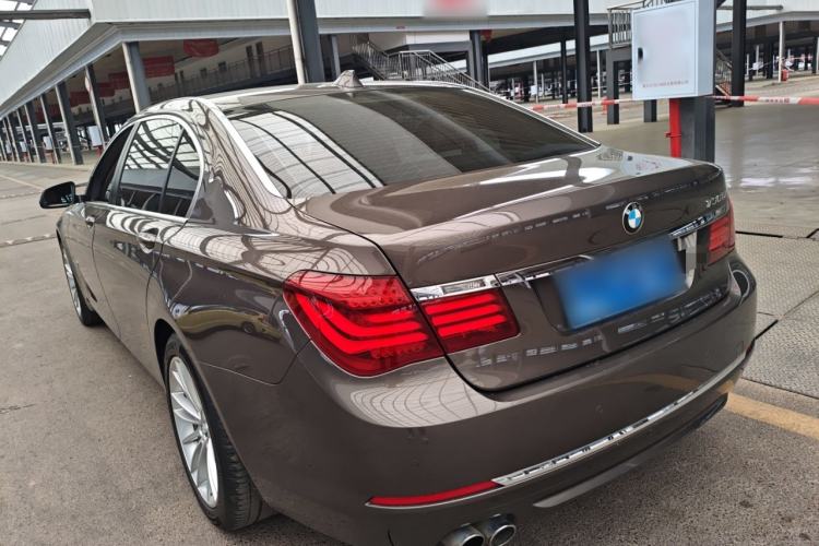 Used BMW 7 Series 2014 730Li Premium Edition Exterior 2