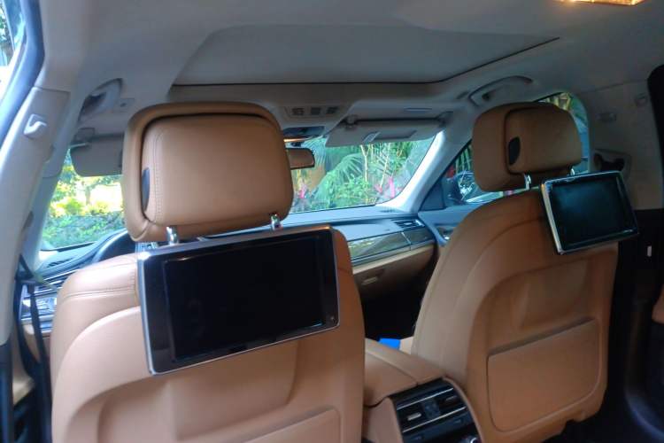 Used BMW 7 Series 2014 730Li Premium Edition Headliner