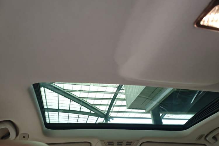 Used BMW 7 Series 2014 730Li Premium Edition Headliner