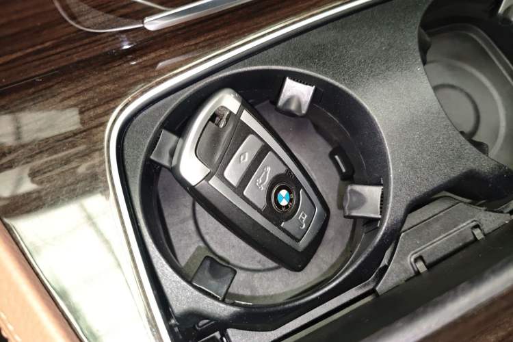 Used BMW 7 Series 2014 730Li Premium Edition Interior 1