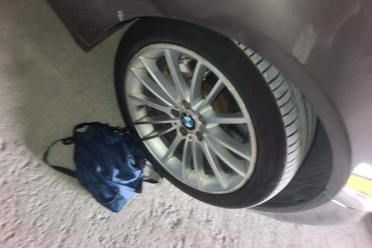 Used BMW 7 Series 2014 730Li Premium Edition Right Front Wheel Hub