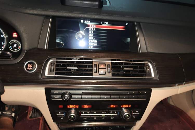 Used BMW 7 Series 2014 730Li Premium Edition Audio And AC Panel