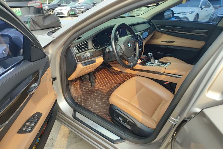 Used BMW 7 Series 2014 730Li Premium Edition Driver Seat