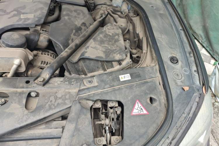 Used BMW 7 Series 2014 730Li Premium Edition Engine Bay Left