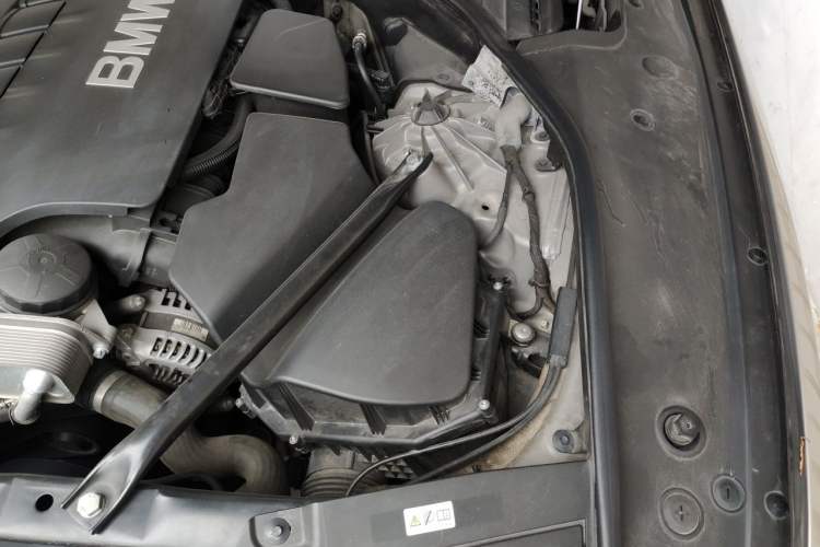 Used BMW 7 Series 2014 730Li Premium Edition Engine Bay Left