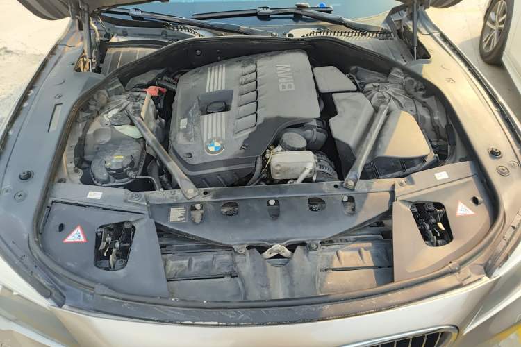Used BMW 7 Series 2014 730Li Premium Edition Engine Bay