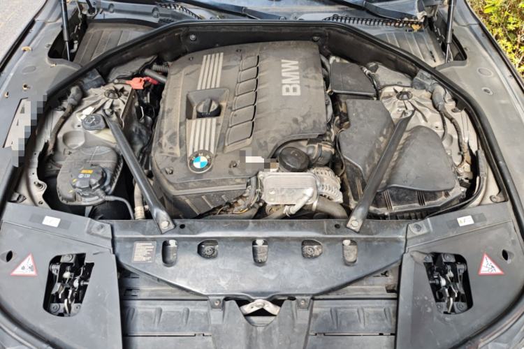 Used BMW 7 Series 2014 730Li Premium Edition Engine Bay