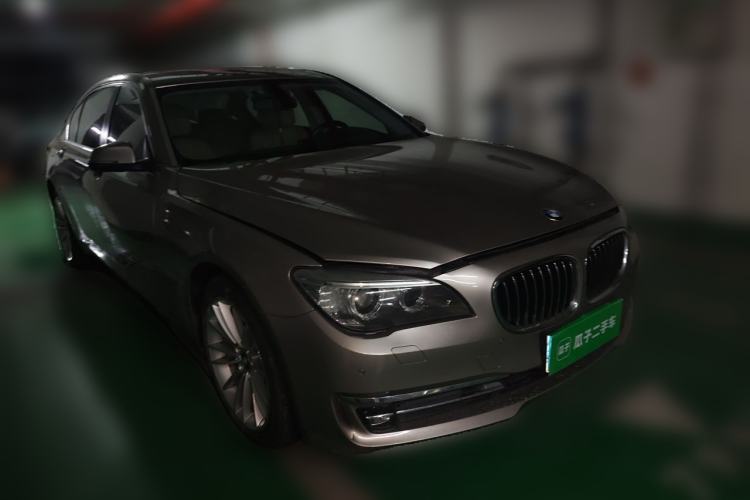 Used BMW 7 Series 2014 730Li Premium Edition Front Right 45 Deg
