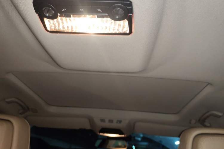 Used BMW 7 Series 2014 730Li Premium Edition Headliner