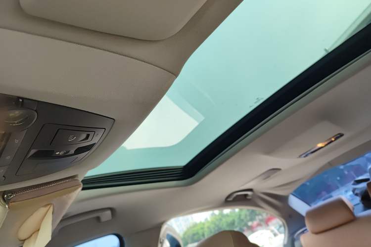 Used BMW 7 Series 2014 730Li Premium Edition Headliner
