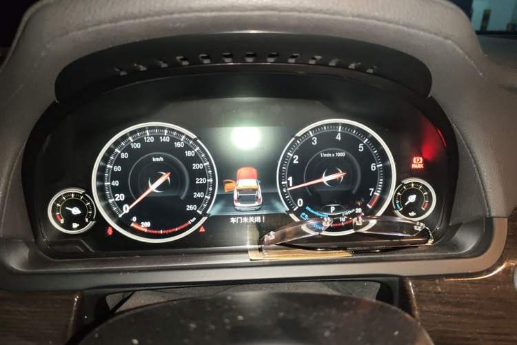 Used BMW 7 Series 2014 730Li Premium Edition Instrument Cluster