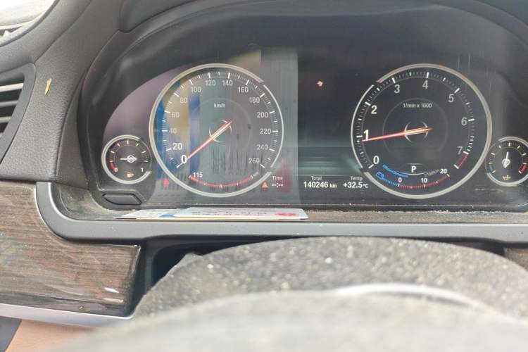 Used BMW 7 Series 2014 730Li Premium Edition Odometer Close Up