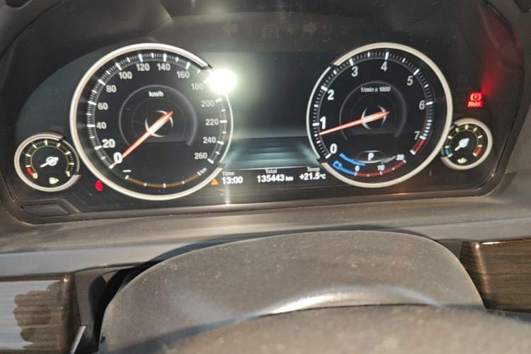 Used BMW 7 Series 2014 730Li Premium Edition Odometer Close Up