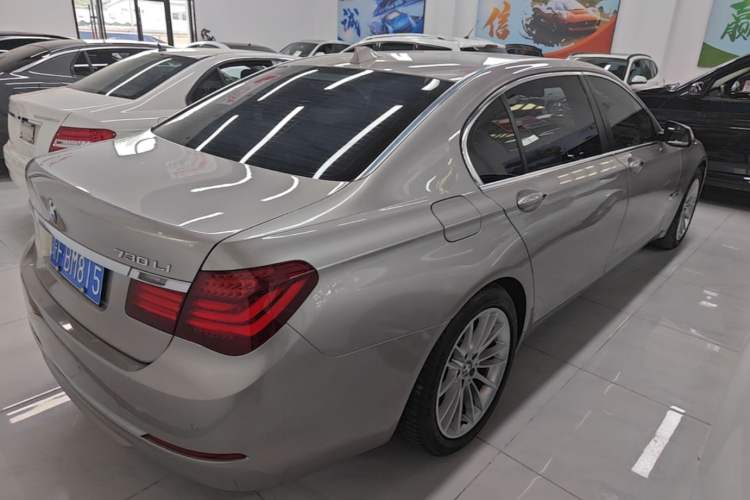 Used BMW 7 Series 2014 730Li Premium Edition Rear Right 45 Deg