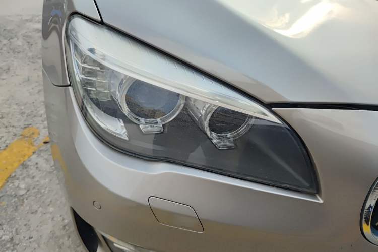 Used BMW 7 Series 2014 730Li Premium Edition Right Front Headlight