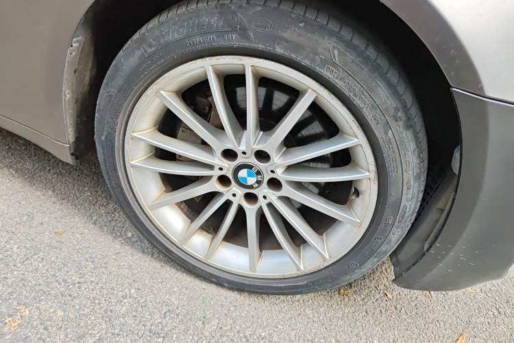 Used BMW 7 Series 2014 730Li Premium Edition Right Front Wheel Hub