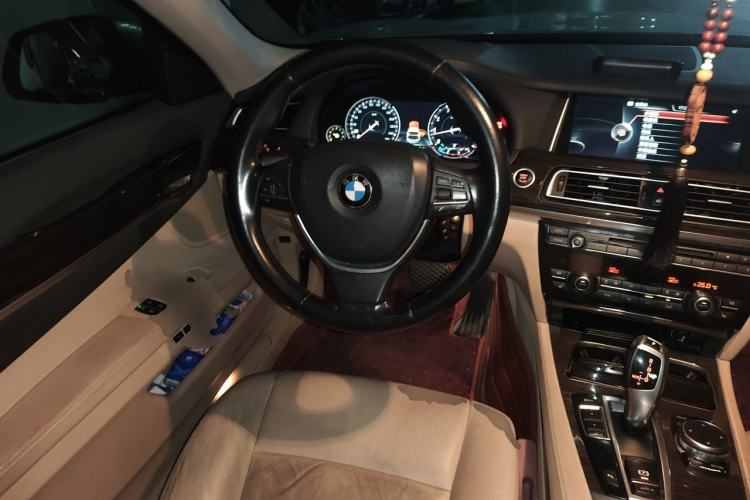 Used BMW 7 Series 2014 730Li Premium Edition Steering Wheel