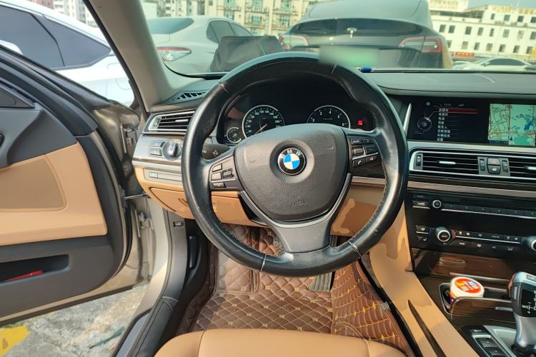 Used BMW 7 Series 2014 730Li Premium Edition Steering Wheel