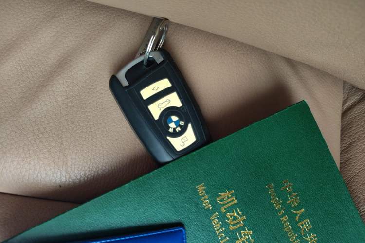 Used BMW 7 Series 2014 730Li Premium Edition Vehicle Key