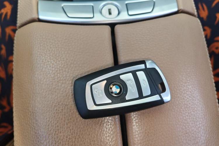 Used BMW 7 Series 2014 730Li Premium Edition Vehicle Key