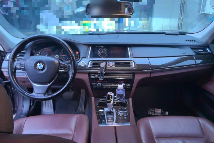 Used BMW 7 Series 2014 730Li Premium Edition Center Console