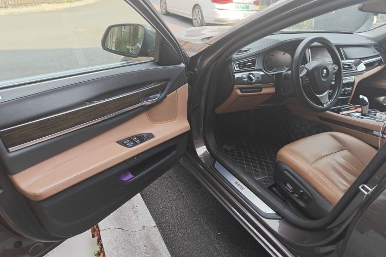 Used BMW 7 Series 2014 730Li Premium Edition Driver Seat