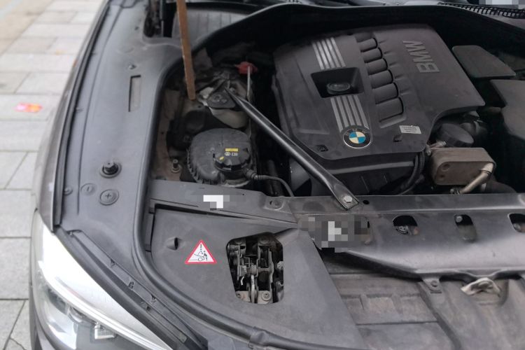 Used BMW 7 Series 2014 730Li Premium Edition Engine Bay Right