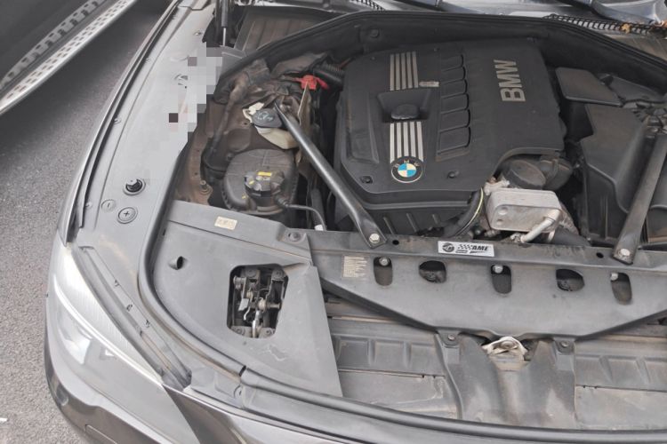 Used BMW 7 Series 2014 730Li Premium Edition Engine Bay Right