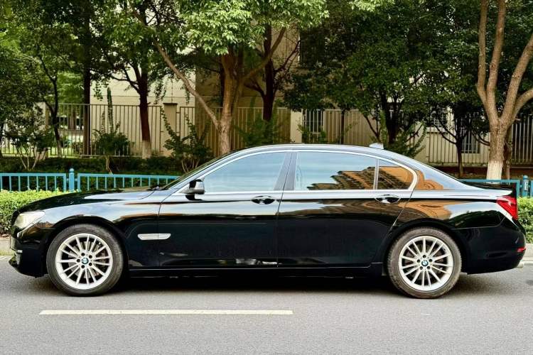 Used BMW 7 Series 2014 730Li Premium Edition Exterior 1