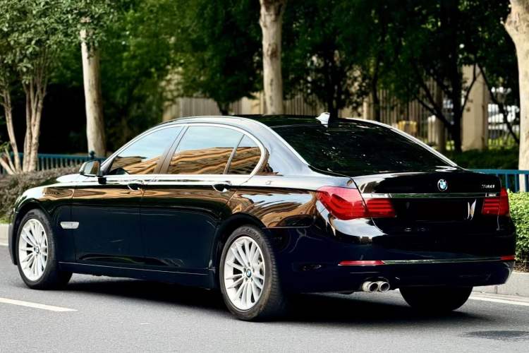 Used BMW 7 Series 2014 730Li Premium Edition Exterior 2