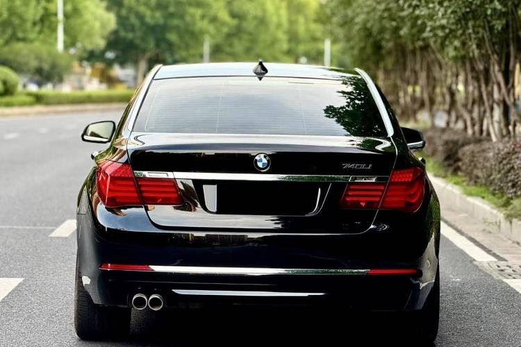 Used BMW 7 Series 2014 730Li Premium Edition Exterior 3
