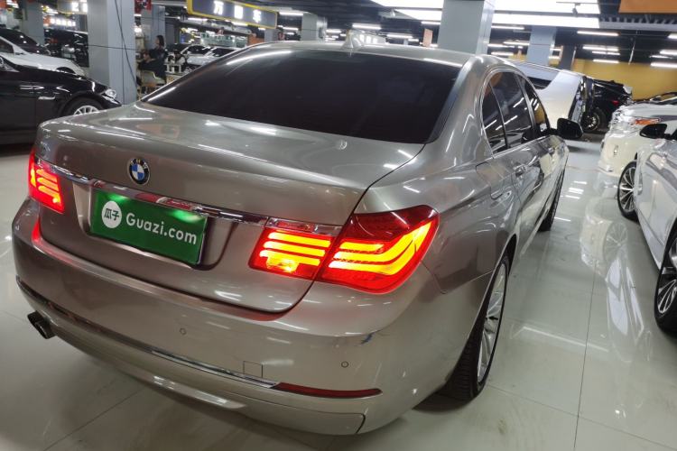 Used BMW 7 Series 2014 730Li Premium Edition Exterior 5