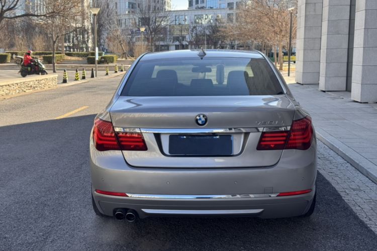 Used BMW 7 Series 2014 730Li Premium Edition Exterior 6