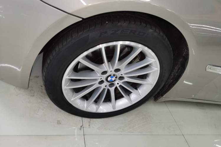 Used BMW 7 Series 2014 730Li Premium Edition Exterior 7