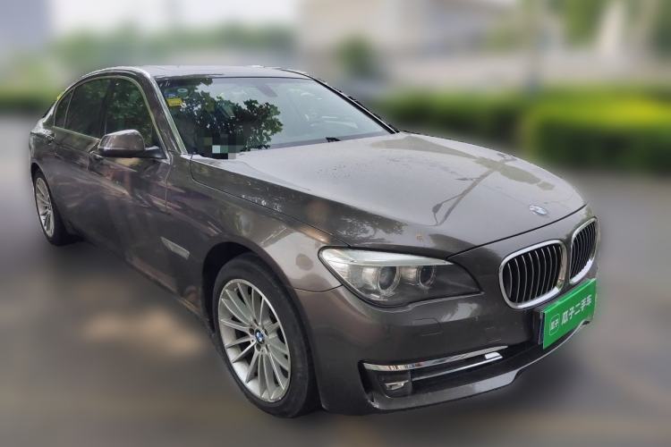 Used BMW 7 Series 2014 730Li Premium Edition Front Right 45 Deg