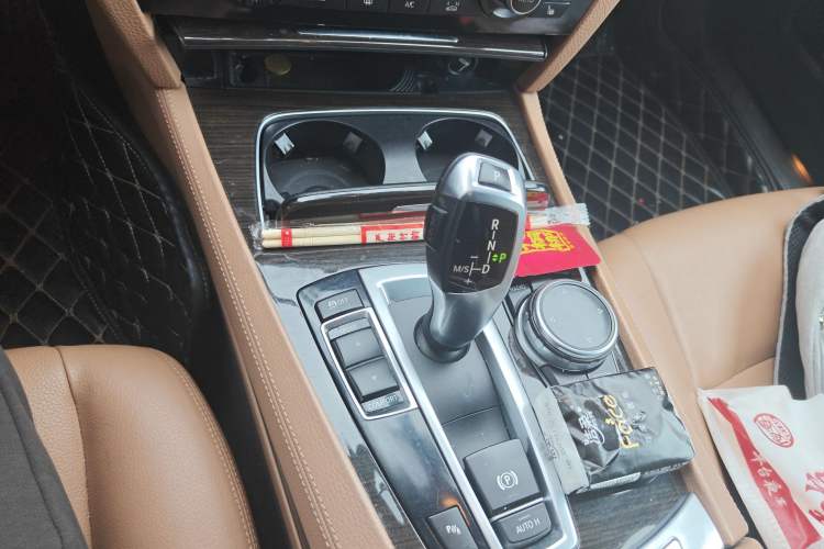 Used BMW 7 Series 2014 730Li Premium Edition Gear Lever